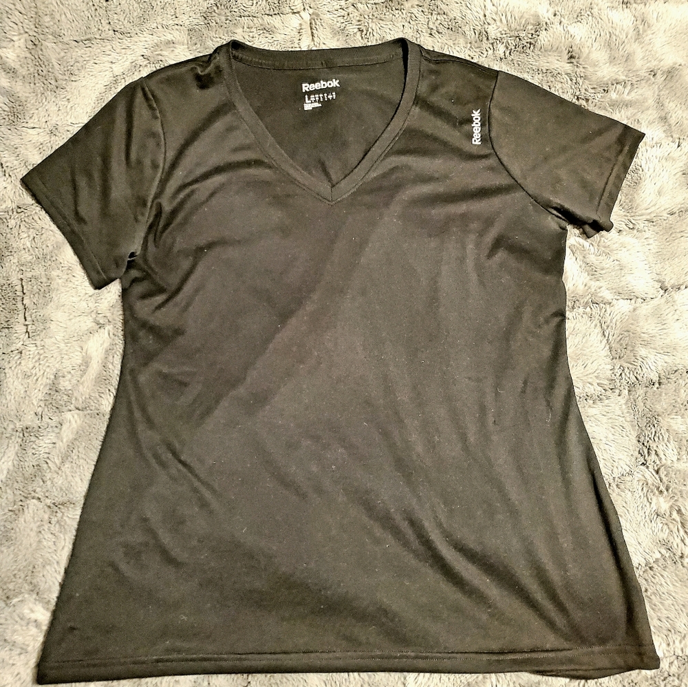 Womens active wear t-shirt size large